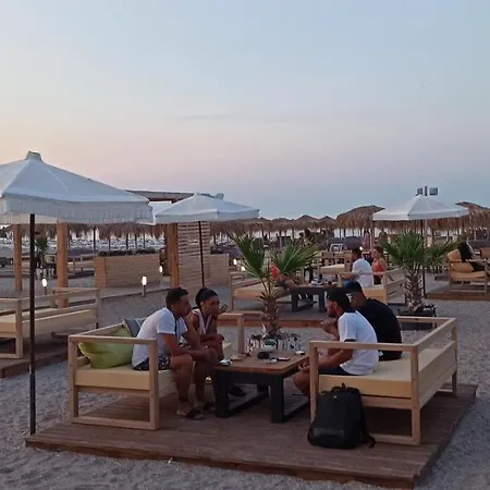 アパート Garsoniere Victor Seaview Aer Conditionat- Bucatarie-primim Carduri Vacanta-pet Friendly La 3 Minute De Plaja Reyna-zoom