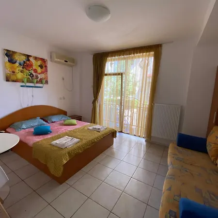 Garsoniere Victor Seaview Aer Conditionat- Bucatarie-primim Carduri Vacanta-pet Friendly La 3 Minute De Plaja Reyna-zoom アパート *