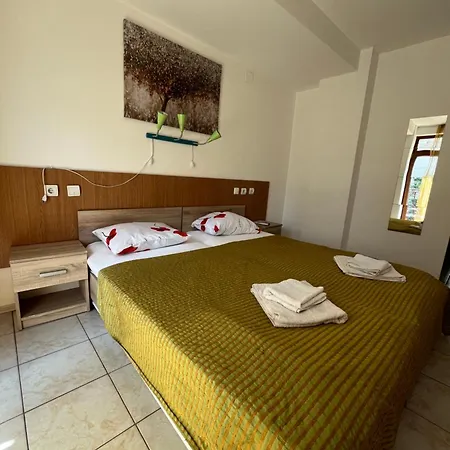 Garsoniere Victor Seaview Aer Conditionat- Bucatarie-primim Carduri Vacanta-pet Friendly La 3 Minute De Plaja Reyna-zoom アパート *