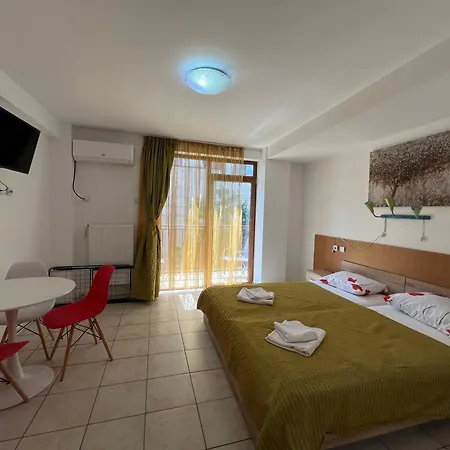 Garsoniere Victor Seaview Aer Conditionat- Bucatarie-primim Carduri Vacanta-pet Friendly La 3 Minute De Plaja Reyna-zoom アパート *