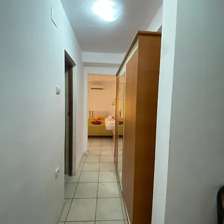 Garsoniere Victor Seaview Aer Conditionat- Bucatarie-primim Carduri Vacanta-pet Friendly La 3 Minute De Plaja Reyna-zoom アパート *