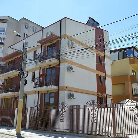 Garsoniere Victor Seaview Aer Conditionat- Bucatarie-primim Carduri Vacanta-pet Friendly La 3 Minute De Plaja Reyna-zoom アパート