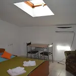 Apartment Garsoniere Victor Seaview Aer Conditionat- Bucatarie-primim Carduri Vacanta-pet Friendly La 3 Minute De Plaja Reyna-zoom *