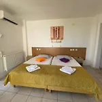 Garsoniere Victor Seaview Aer Conditionat- Bucatarie-primim Carduri Vacanta-pet Friendly La 3 Minute De Plaja Reyna-zoom Apartment *