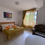 Garsoniere Victor Seaview Aer Conditionat- Bucatarie-primim Carduri Vacanta-pet Friendly La 3 Minute De Plaja Reyna-zoom Constanta