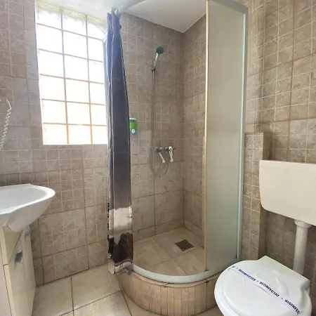 Garsoniere Victor Seaview Aer Conditionat- Bucatarie-primim Carduri Vacanta-pet Friendly La 3 Minute De Plaja Reyna-zoom Apartment *