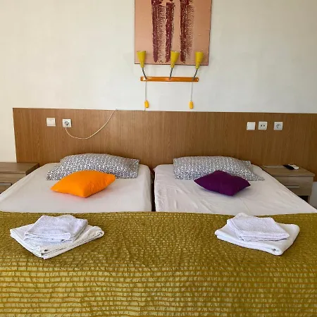Garsoniere Victor Seaview Aer Conditionat- Bucatarie-primim Carduri Vacanta-pet Friendly La 3 Minute De Plaja Reyna-zoom Apartment Constanta