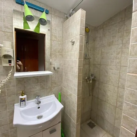 Garsoniere Victor Seaview Aer Conditionat- Bucatarie-primim Carduri Vacanta-pet Friendly La 3 Minute De Plaja Reyna-zoom Apartment