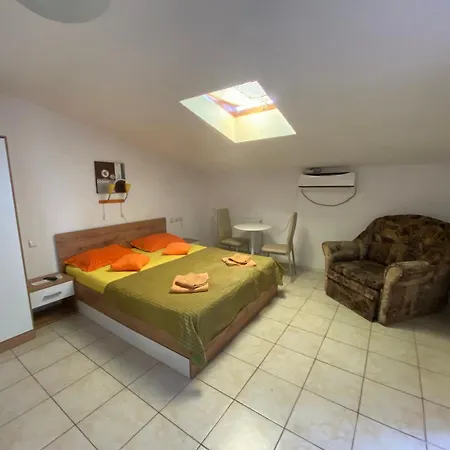 شقة Garsoniere Victor Seaview Aer Conditionat-bucatari-primim Carduri Vacanta-pet Friendly 150 M De Plaja Reyna- Zoom