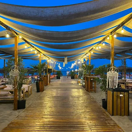 Garsoniere Victor Seaview Aer Conditionat- Bucatarie-primim Carduri Vacanta-pet Friendly La 3 Minute De Plaja Reyna-zoom Apartment *