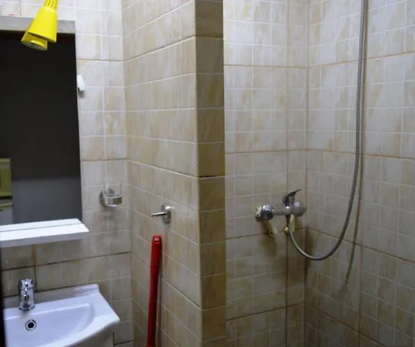 Garsoniere Victor Seaview Aer Conditionat- Bucatarie-primim Carduri Vacanta-pet Friendly La 3 Minute De Plaja Reyna-zoom Apartment Constanta