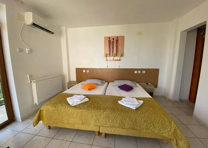 Garsoniere Victor Seaview Aer Conditionat- Bucatarie-primim Carduri Vacanta-pet Friendly La 3 Minute De Plaja Reyna-zoom Apartment *