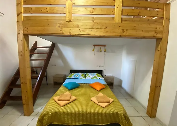 Garsoniere Victor Seaview Aer Conditionat- Bucatarie-primim Carduri Vacanta-pet Friendly La 3 Minute De Plaja Reyna-zoom Apartment *