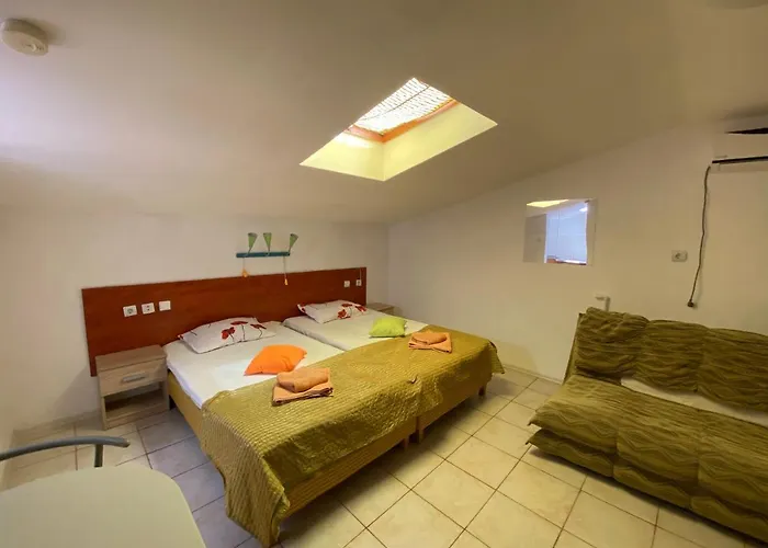 Garsoniere Victor Seaview Aer Conditionat- Bucatarie-primim Carduri Vacanta-pet Friendly La 3 Minute De Plaja Reyna-zoom Apartment Constanta