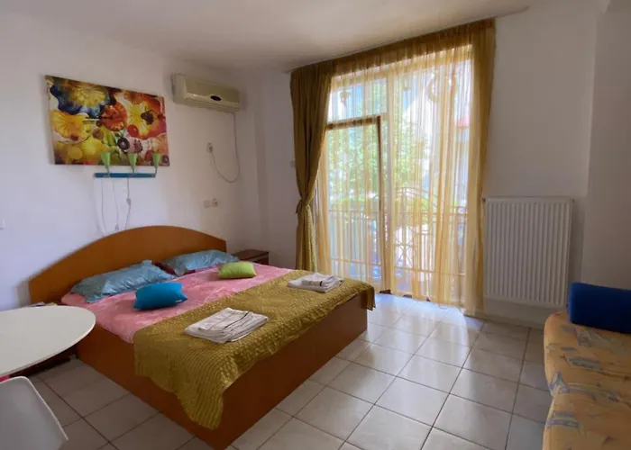 Garsoniere Victor Seaview Aer Conditionat- Bucatarie-primim Carduri Vacanta-pet Friendly La 3 Minute De Plaja Reyna-zoom Apartment