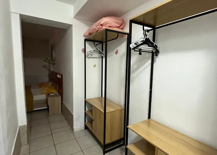 Garsoniere Victor Seaview Aer Conditionat- Bucatarie-primim Carduri Vacanta-pet Friendly La 3 Minute De Plaja Reyna-zoom Apartment