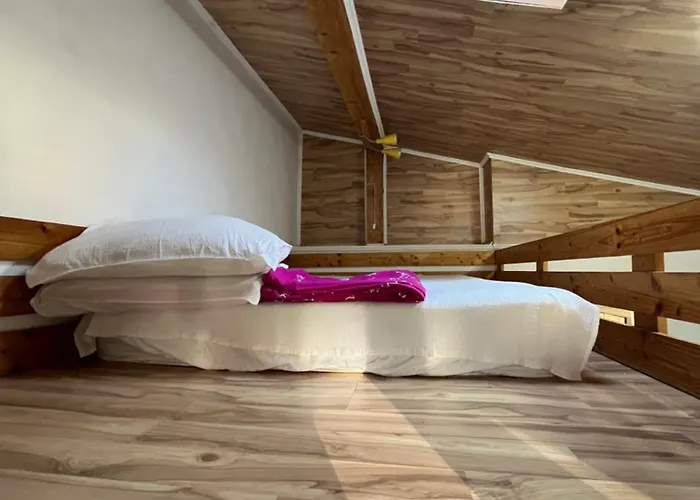 Apartment Garsoniere Victor Seaview Aer Conditionat- Bucatarie-primim Carduri Vacanta-pet Friendly La 3 Minute De Plaja Reyna-zoom *