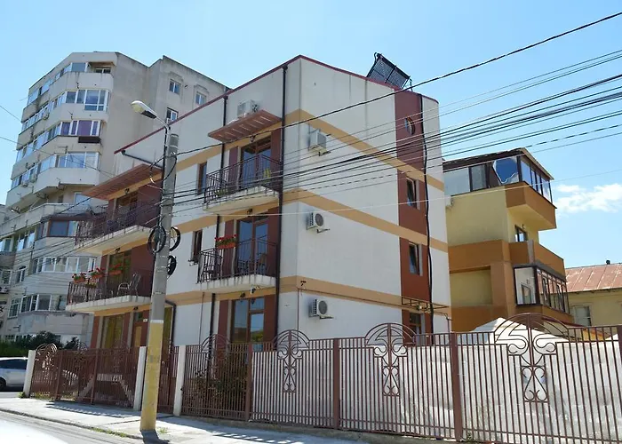 Garsoniere Victor Seaview Aer Conditionat- Bucatarie-primim Carduri Vacanta-pet Friendly La 3 Minute De Plaja Reyna-zoom Apartment