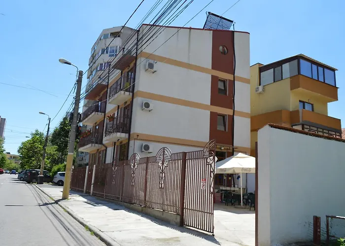 Apartment Garsoniere Victor Seaview Aer Conditionat- Bucatarie-primim Carduri Vacanta-pet Friendly La 3 Minute De Plaja Reyna-zoom *